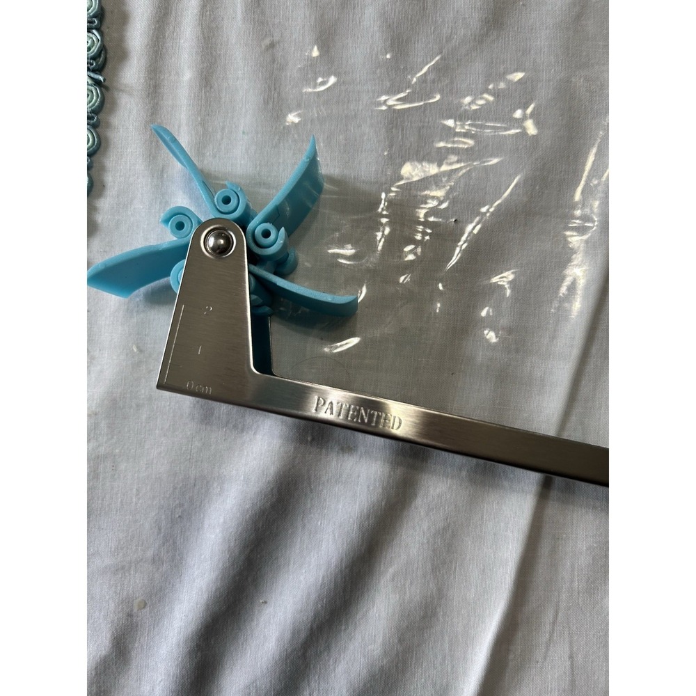 Prepology‎ Stainless Steel Watermelon Slicer, BPA-Free Dishwasher Safe, Blue